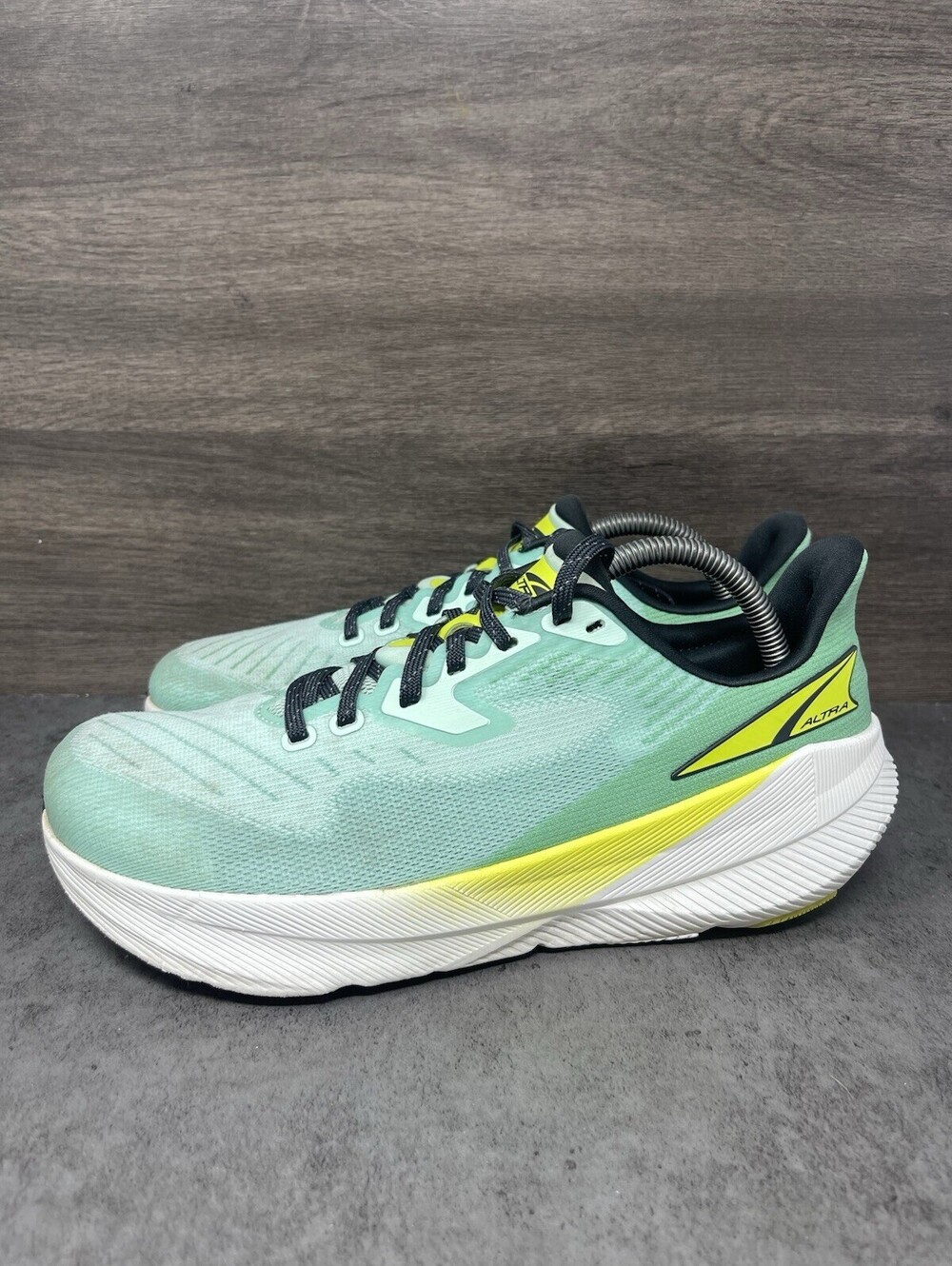 Altra Experience Flow Womens Size 10 Mint Green Yellow Running Walking Shoes